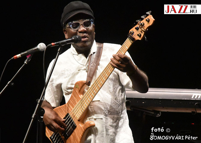 Richard Bona