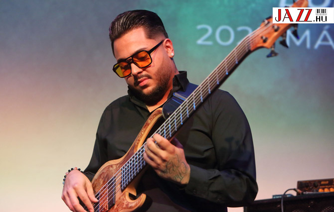Basszusgitárverseny