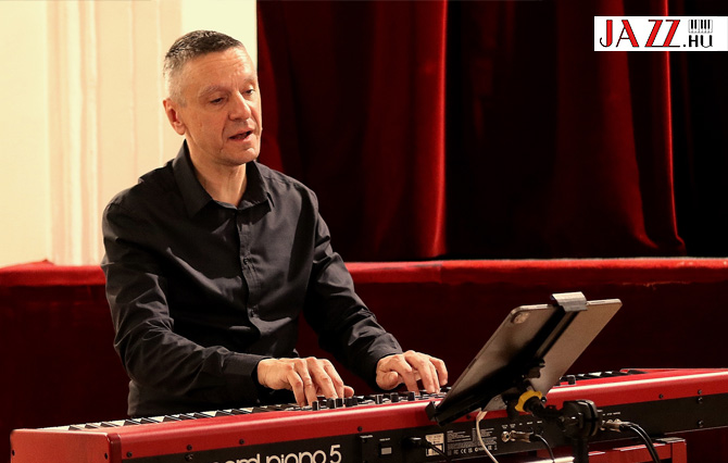 Sárik Péter Trió