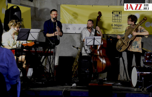 KOV&Aacute;SZ &ndash; vill&aacute;mbesz&aacute;mol&oacute; hatalmas zen&eacute;ről