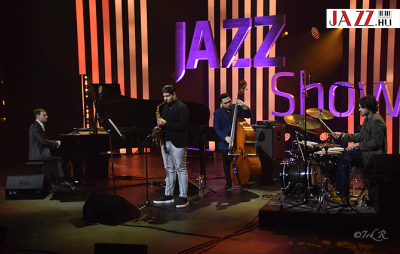 A P&eacute;ch L&oacute;r&aacute;nt Quartet a Showcase d&ouml;ntőj&eacute;ben