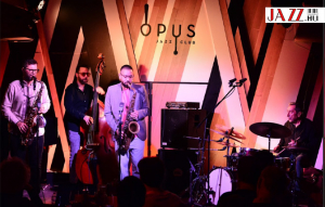 Tal&aacute;lkoz&aacute;s egy r&eacute;gi kedves bar&aacute;ttal  //  A Kőszegi Rhythm &amp; Brass az Opusban